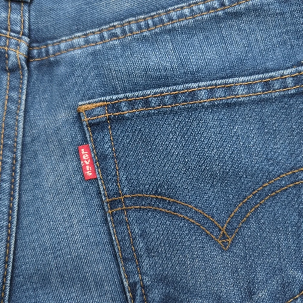 Levis levis 505